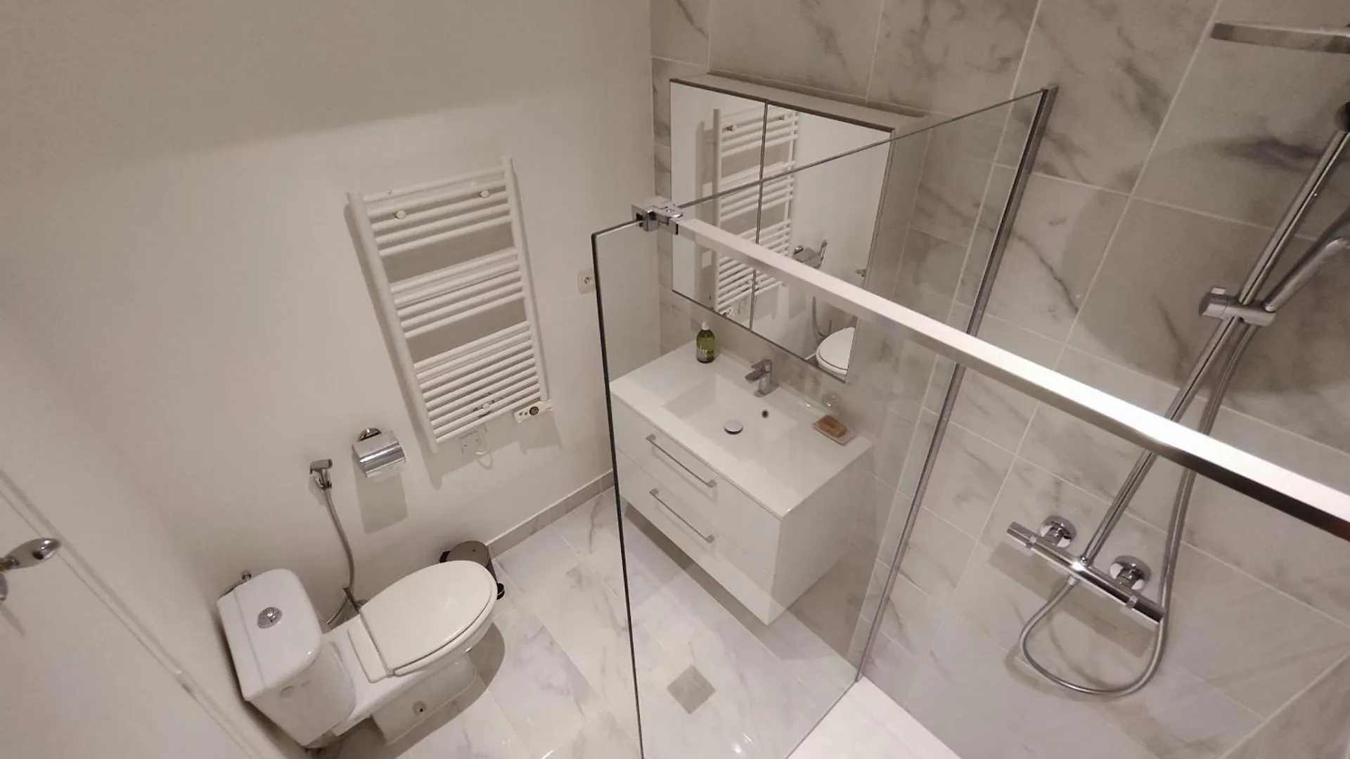 Rue De Berri - 8 Apartment *